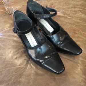 Bandolino Mary Jane type pumps in shiny leather